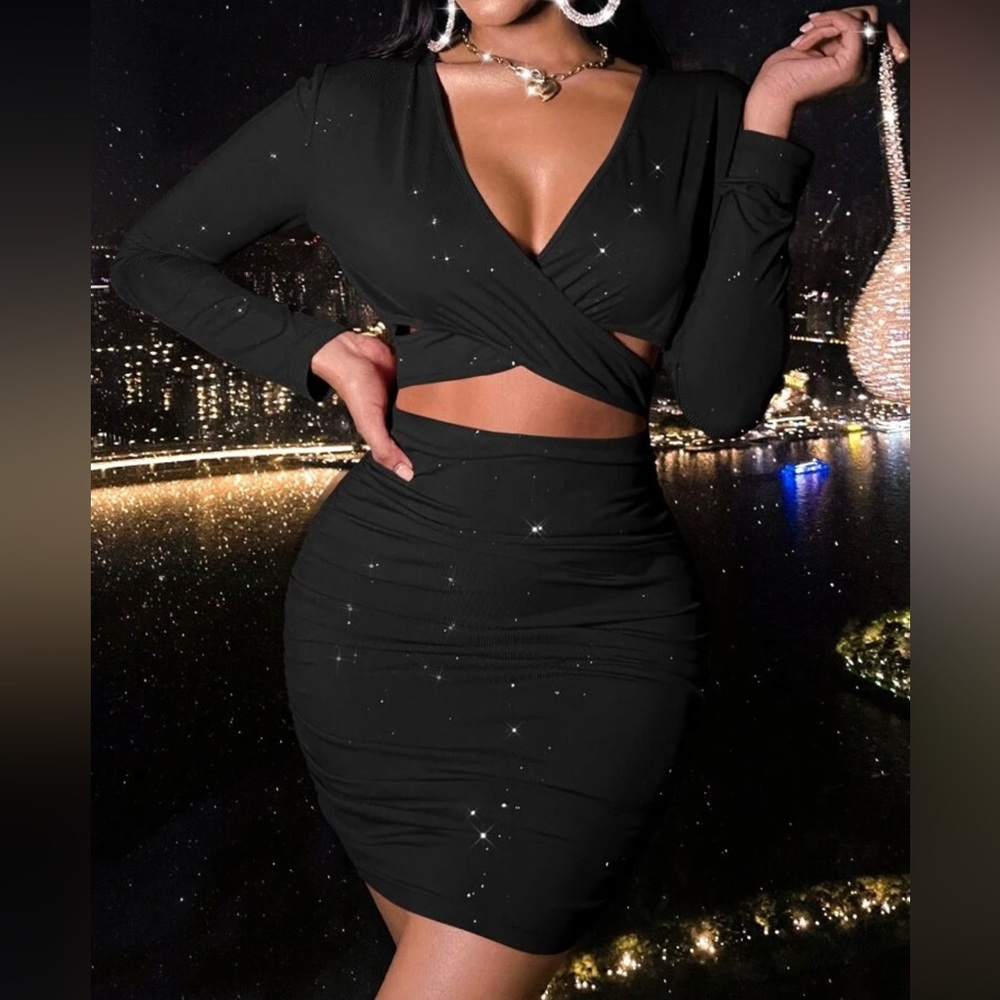 Long Sleeve Front Cut Out Body Dress